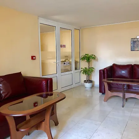 Arena Tarnovo - Free Private Parking 3*