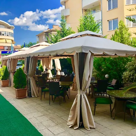 Hotel Arena Tarnovo -free Private Parking 3*