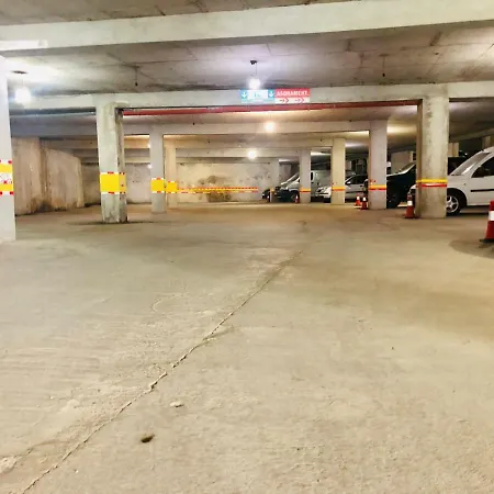 Hotel Arena Tarnovo -free Private Parking